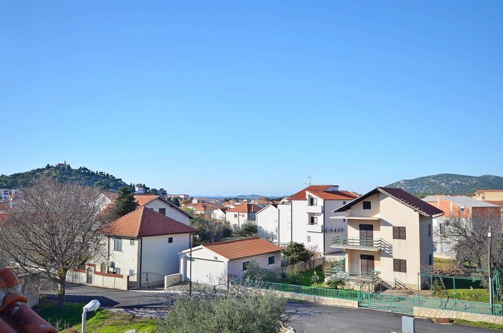 Apartments Mira Tribunj  Bagian luar foto